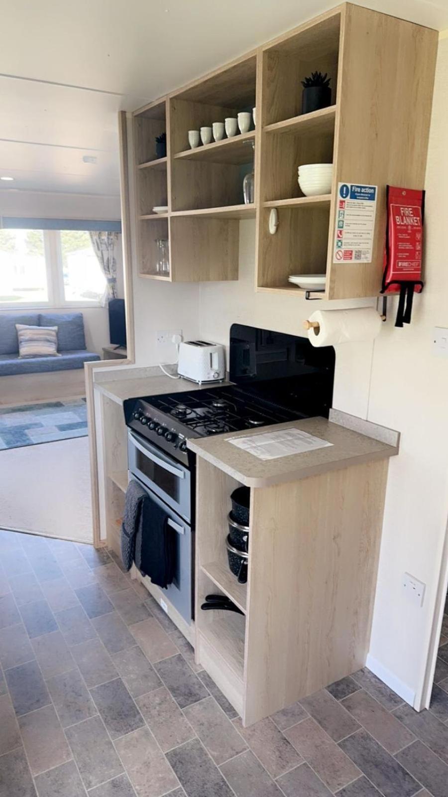 Meadowside Caravan Hire Haven Kent Coast * Allhallows